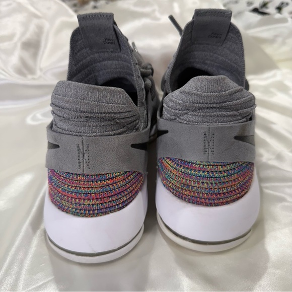 Nike Zoom KD 10 Multi Color Sneakers Flyknit Gray 897815-900 Basketball Size 13 - Picture 12 of 15